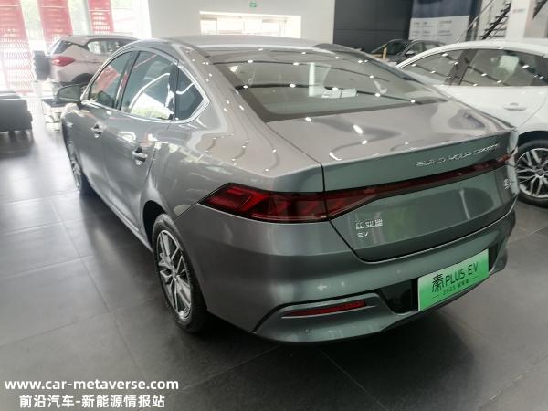 实拍体验比亚迪秦PLUS EV，纯电续航420km，家用首选车型
