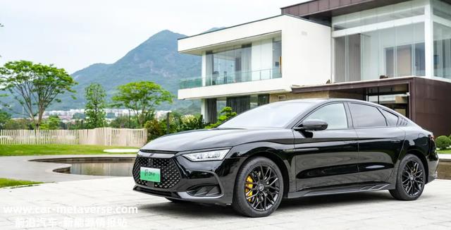 整体外观清新、自然且环保的比亚迪汉