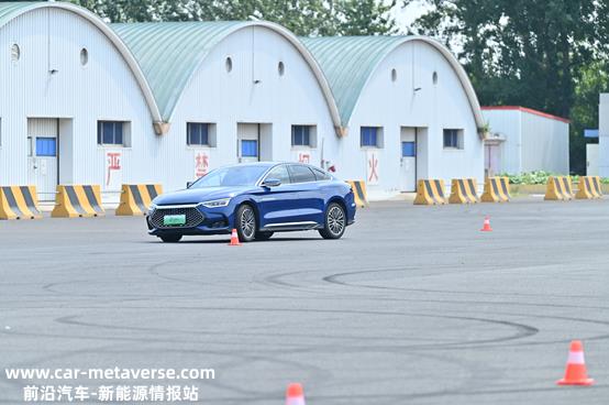 不只低价高配！比亚迪汉凭什么颠覆合资燃油车？