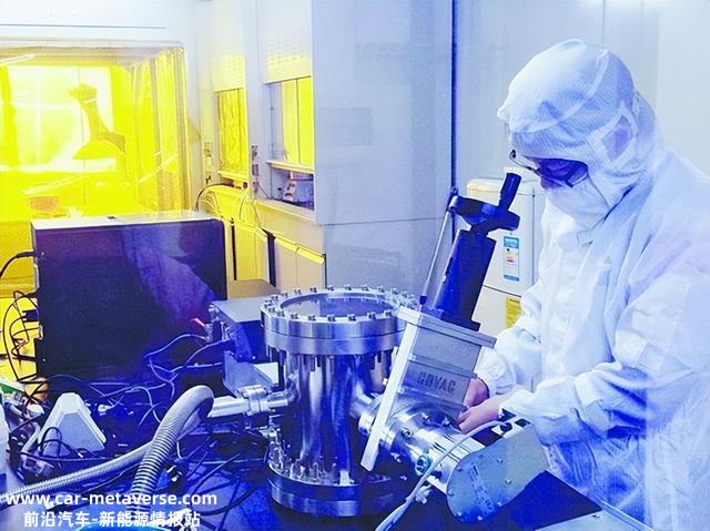 石墨烯电池就是“割韭菜”？三分钟告诉你，它和铅酸到底有啥区别