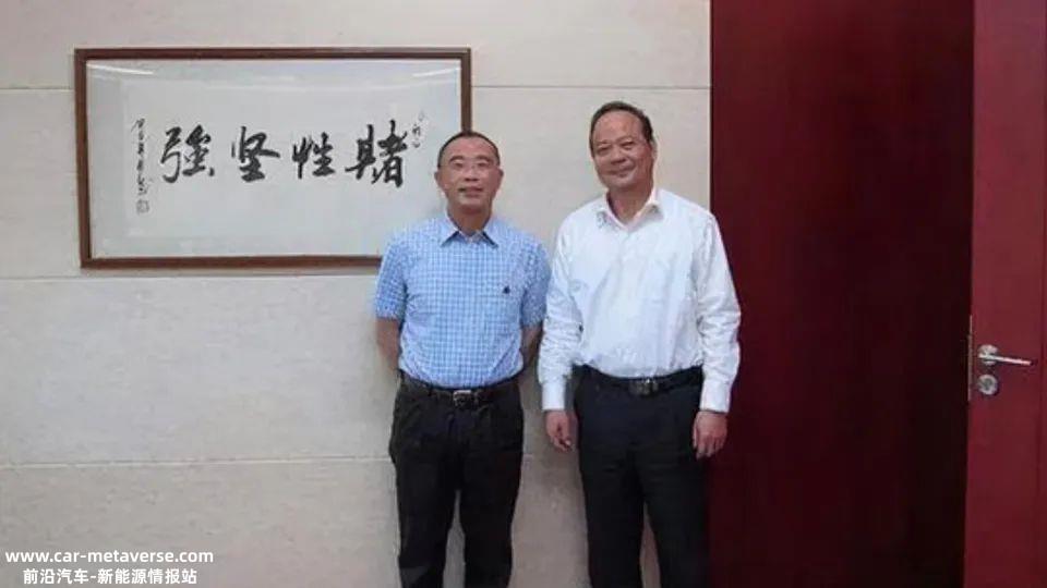 恒大倒下了,中年人不想再受苦了