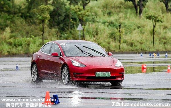 特斯拉怕不怕涉水？特斯拉下雨天底盘怕水吗