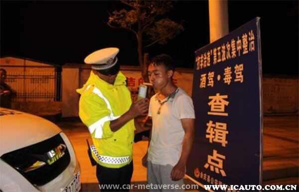 醉驾交警让我大量喝水违法吗