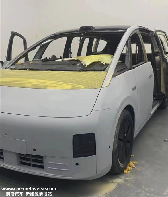 理想全新纯电动MPV MEGA被曝光,预计2023年上市