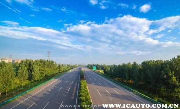中国首条不限速高速公路在哪里