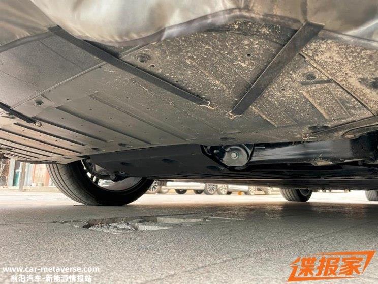 内饰设计来了！极氪CS1E最新谍照曝光