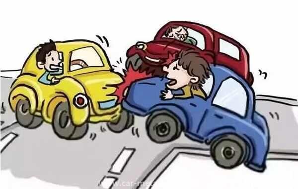 轻微刮蹭逃逸扣了6分