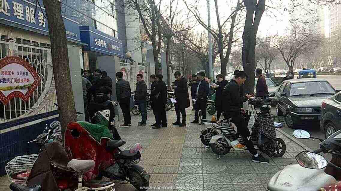 为什么交警周末一般不贴罚单