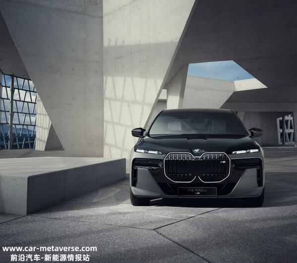 创新纯电动BMW iX1