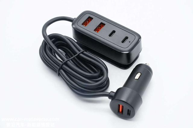 一个就能供车上6个设备充电，功率达90W，拆解一款海外品牌车充