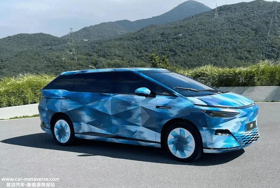 小鹏全新MPV X9路试伪装谍照曝光 第四季度推出