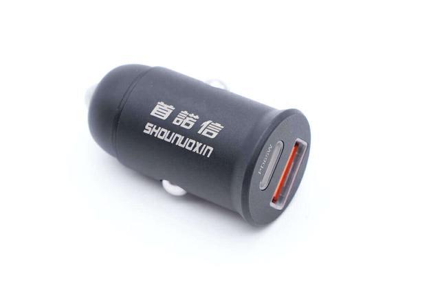 氮化镓全新领域应用，业界首款65W氮化镓车充拆解