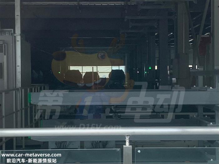 零距离探秘小米汽车工厂，万事俱备只欠东风