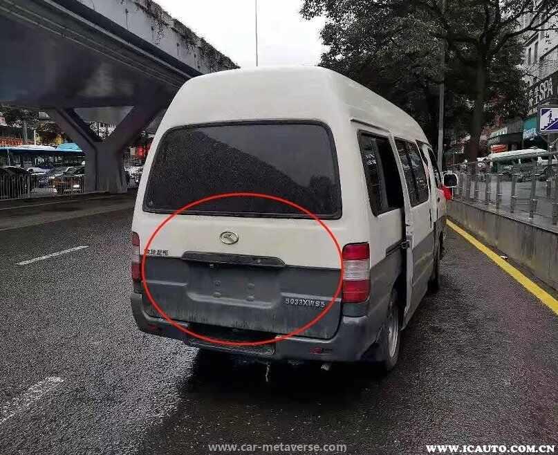 不挂车牌上路扣几分
