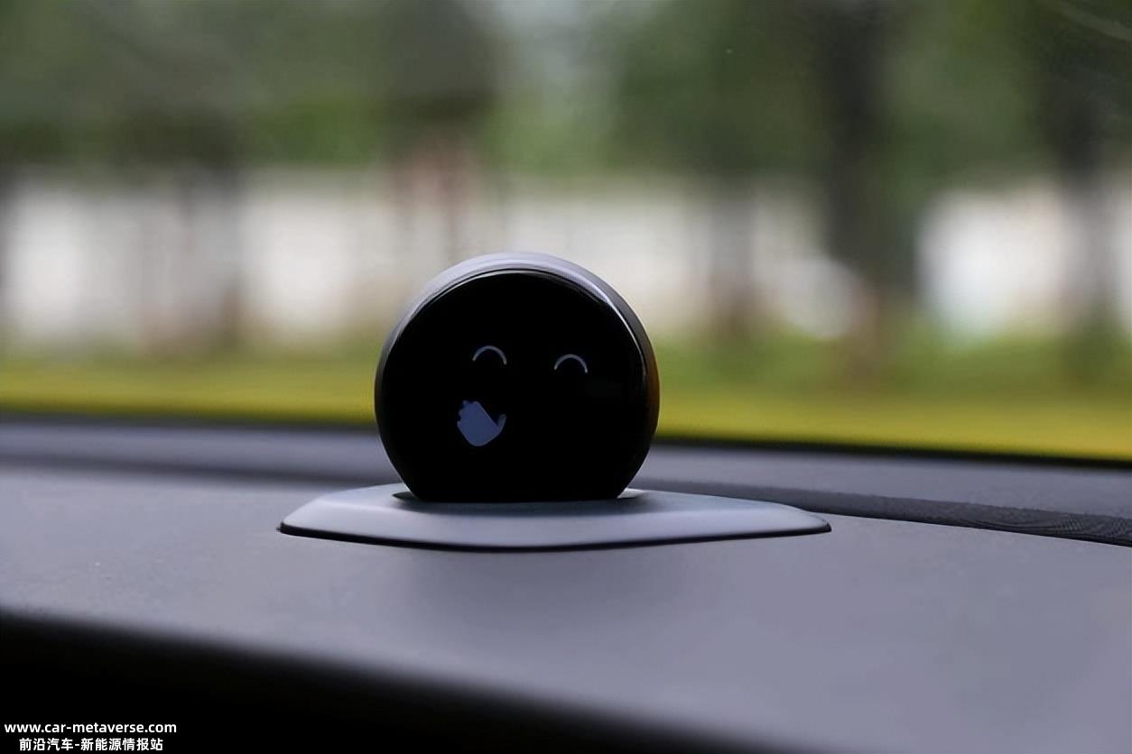 能跑出速度感,操控轻盈威来ET5