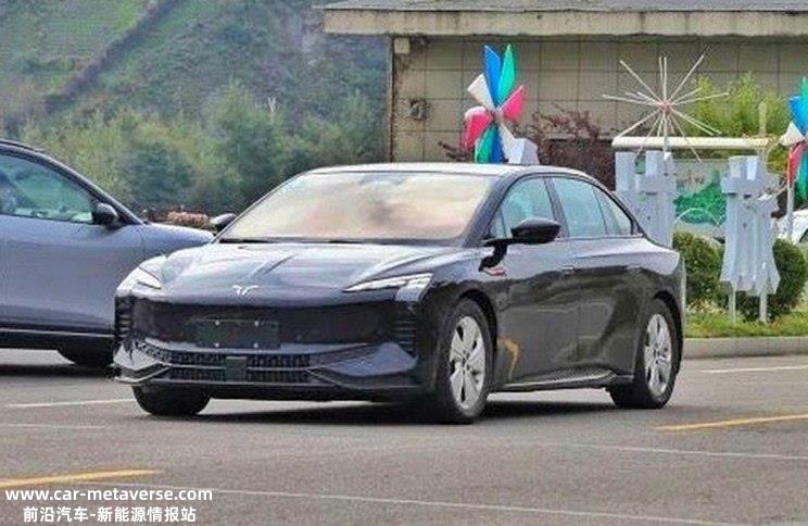 有望于11月份上市 红旗E001实车谍照