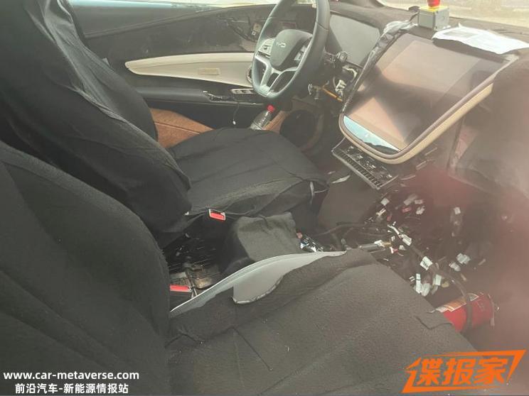 大型轿车/配激光雷达 仰望U6最新谍照