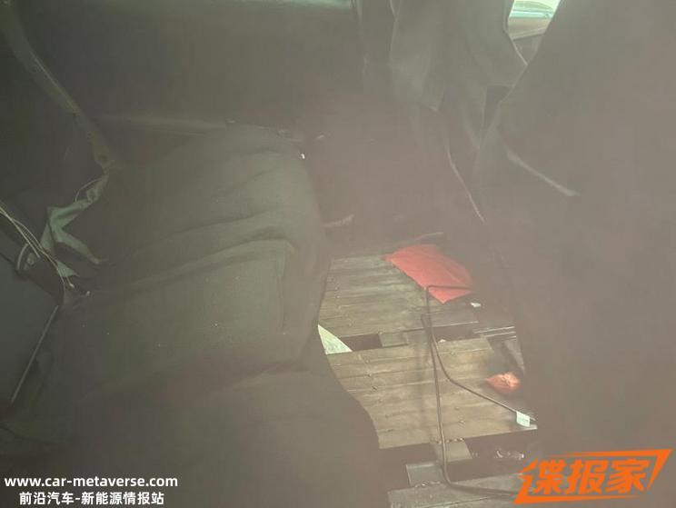大型轿车/配激光雷达 仰望U6最新谍照