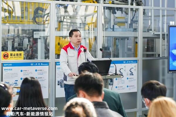 长城精工自动化工业智能事业部副总经理袁占江在媒体见面会上发言