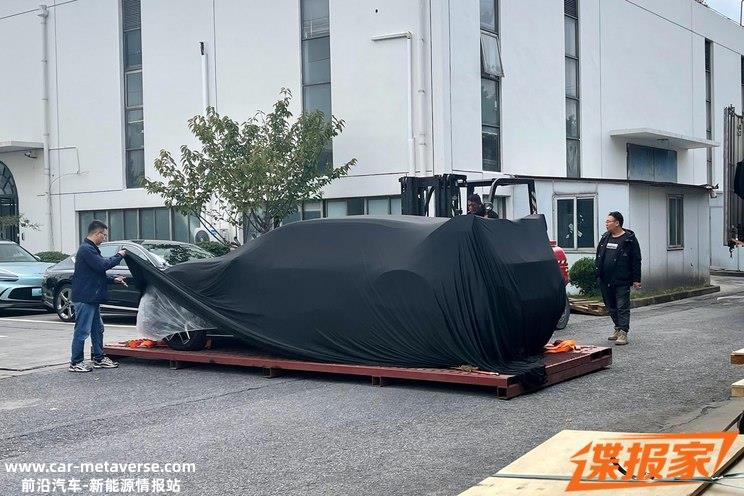 将11月15日揭晓 高合首款联名产品谍照