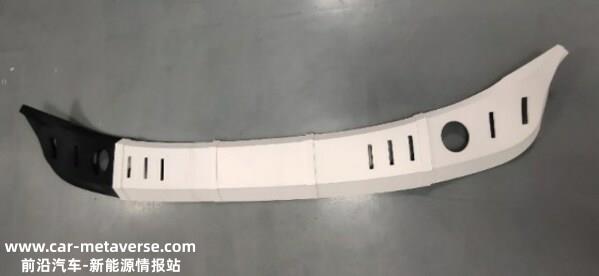 贯穿式车前灯支架371mm*1758mm*318mm
