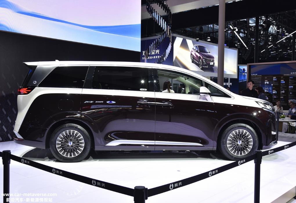 为什么每个人都要卷新能源中的大型MPV?