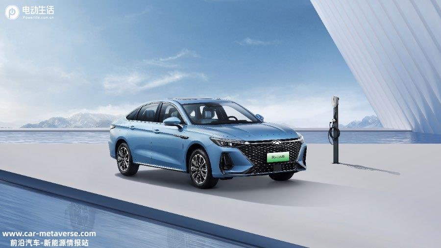 续航1400km/亏电油耗4.2L 奇瑞风云A8 127长续航版预售13万起