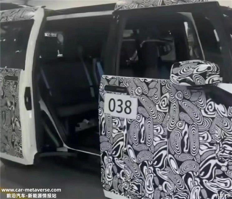 极氪008？极氪全新MPV车型CM2E谍照曝光