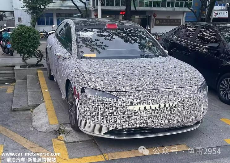 华为×北汽 STELATO轿车谍照曝光！
