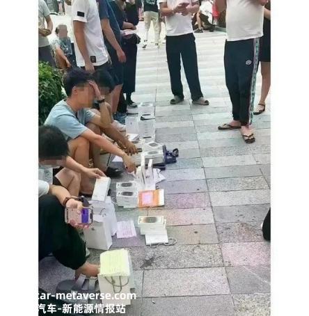 咸鱼上的黄牛老哥敢涨价几万卖M9订单,就是这个时差