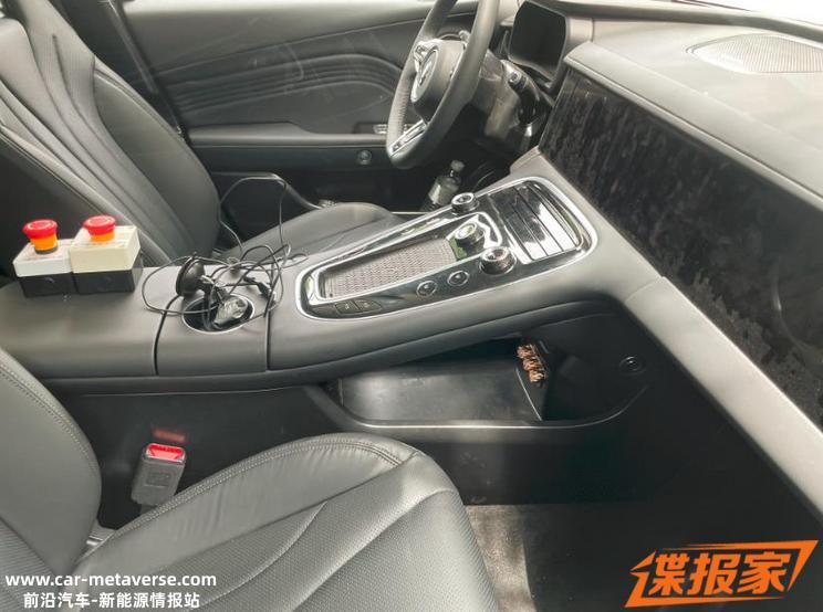 代号EC31？疑似新款欧拉闪电猫谍照曝光
