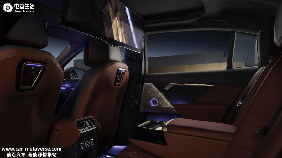 「油电齐发 双轴并推」全新BMW 5系12款车型上市起售43.99万