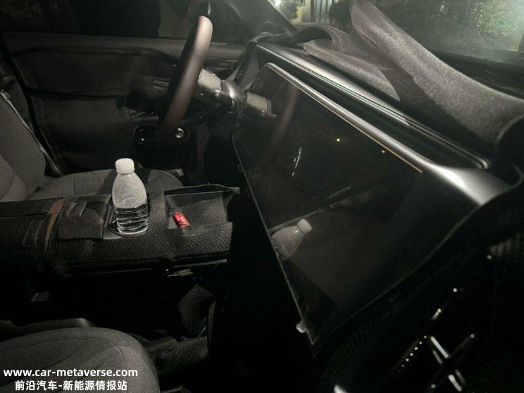 smart第三款全新车型内饰谍照曝光！
