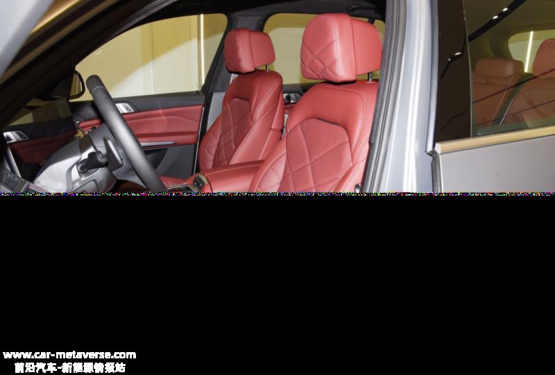 沃尔沃XC90豪华实用，中大型SUV市场新晋王者！