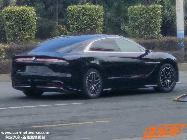 搭载1306马力四电机 仰望U7实车曝光