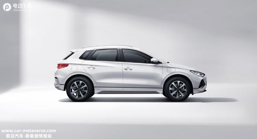 热泵/八合一/快充/续航405km，比亚迪e2荣耀版上市售8.98万元起