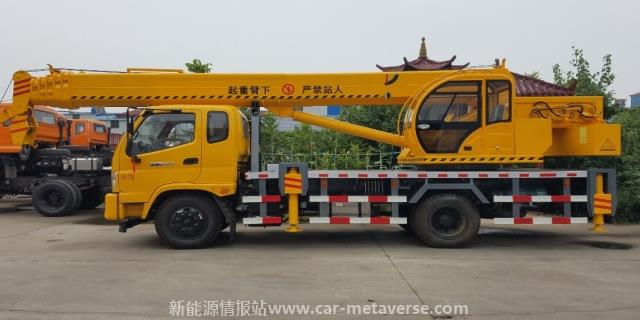 5吨吊车自重有多少吨"