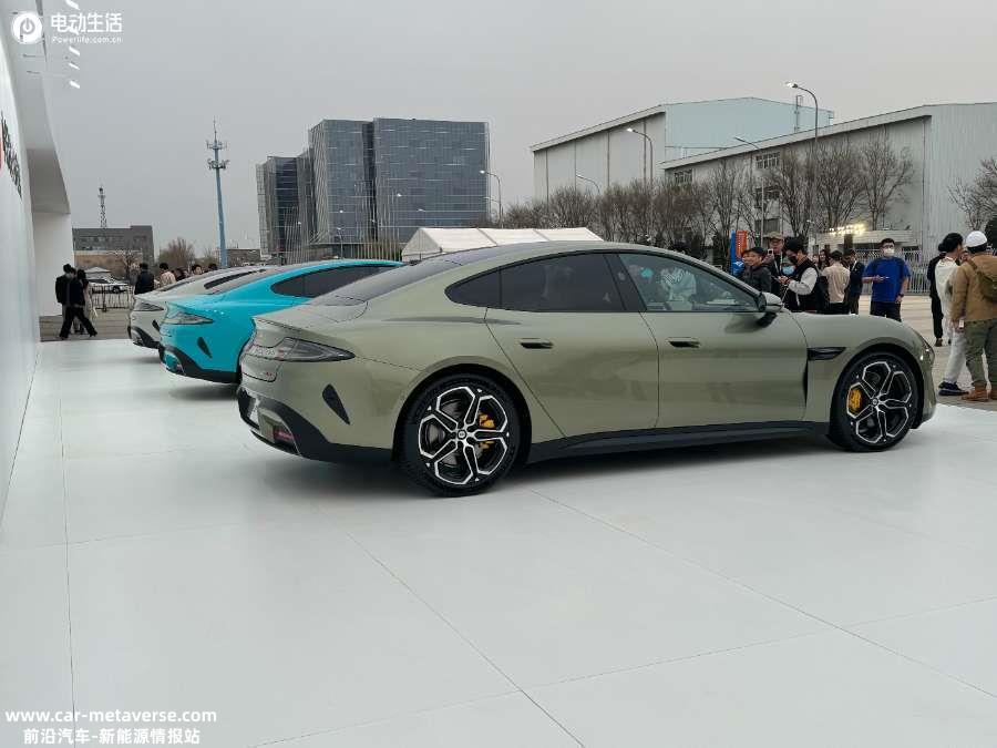 小米SU7售价21.59万起 碾压Model 3/对标保时捷Taycan Turbo